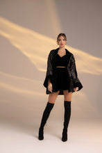 Load image into Gallery viewer, Look 2: Golden Black-Hole