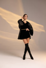 Load image into Gallery viewer, Look 2: Golden Black-Hole