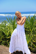 Load image into Gallery viewer, Look 1: Linen & Pearls