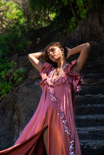 Load image into Gallery viewer, Look 2: Waves and Pink Beach