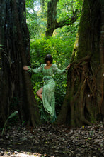 Charger l'image dans la galerie, Look 7: Green Seahorse