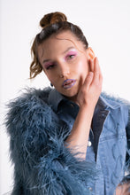 Load image into Gallery viewer, الدنيم الأزرق والمزيد