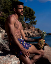 Load image into Gallery viewer, Colorful Pineapples