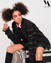 Load image into Gallery viewer, المرأة عارضة الدنيم