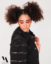 Load image into Gallery viewer, المرأة عارضة الدنيم