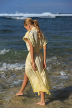 Load image into Gallery viewer, Look 30: Beach Trench - Lemon
