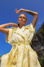 Load image into Gallery viewer, Look 30: Beach Trench - Lemon
