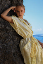 Load image into Gallery viewer, Look 30: Beach Trench - Lemon
